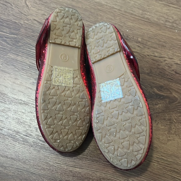 Red Slippers - Picture 2 of 3
